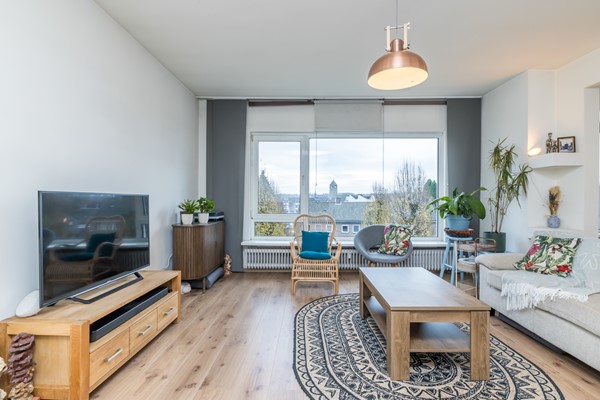 Foto - Te koop: Net appartement gelegen op de 3e woonlaag in een kleinschalig appartementencomplex in een zeer gewilde, groene woonomgeving